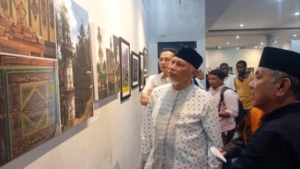 “Islam dan Budaya: Ritual Keislaman yang Hidup di Tengah Adat Minangkabau”